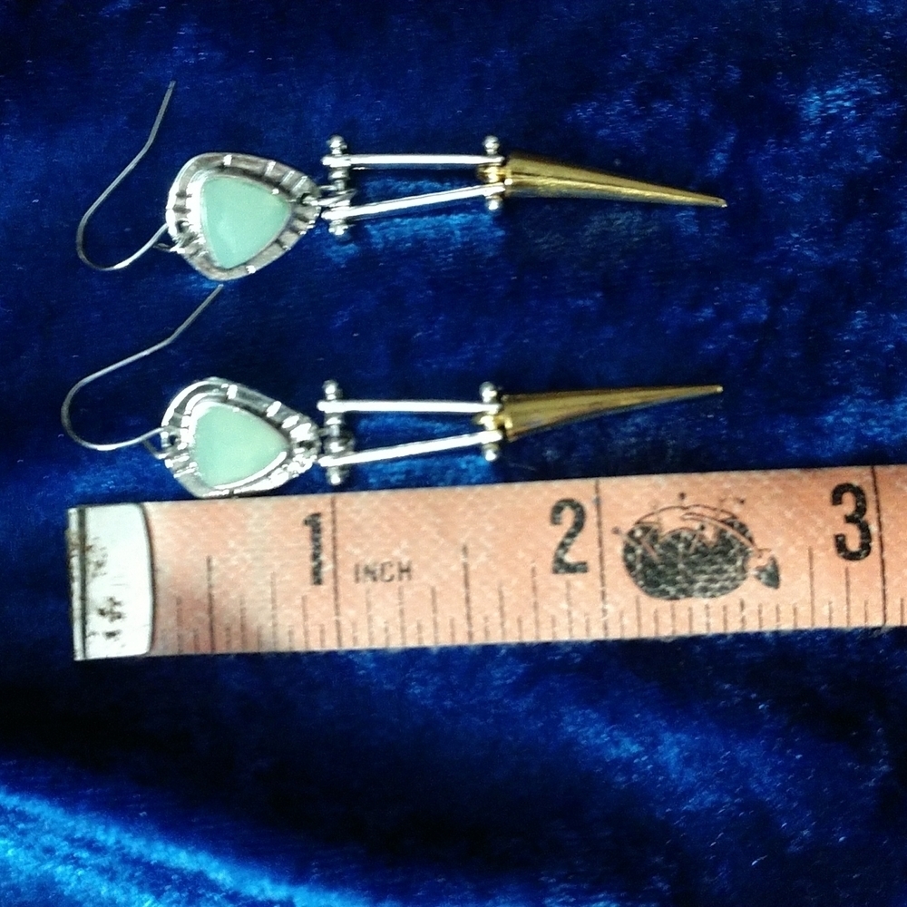 Beautiful Boho Contemporary 2-tone Hinged Earrings Faceted Stone 2 1/2" - Picture 9 of 10